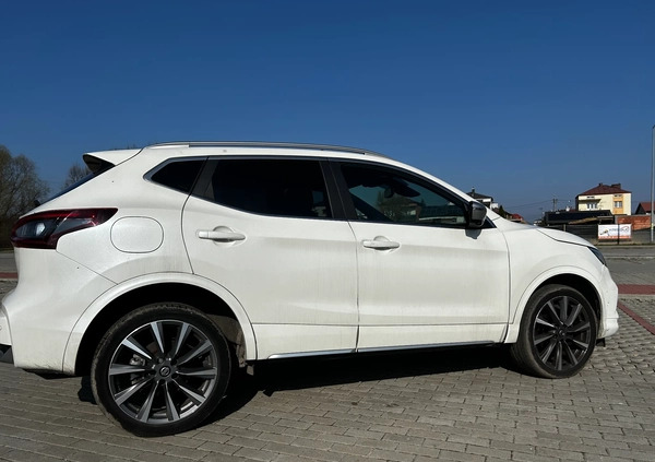 Nissan Qashqai cena 79900 przebieg: 49000, rok produkcji 2021 z Kościerzyna małe 67